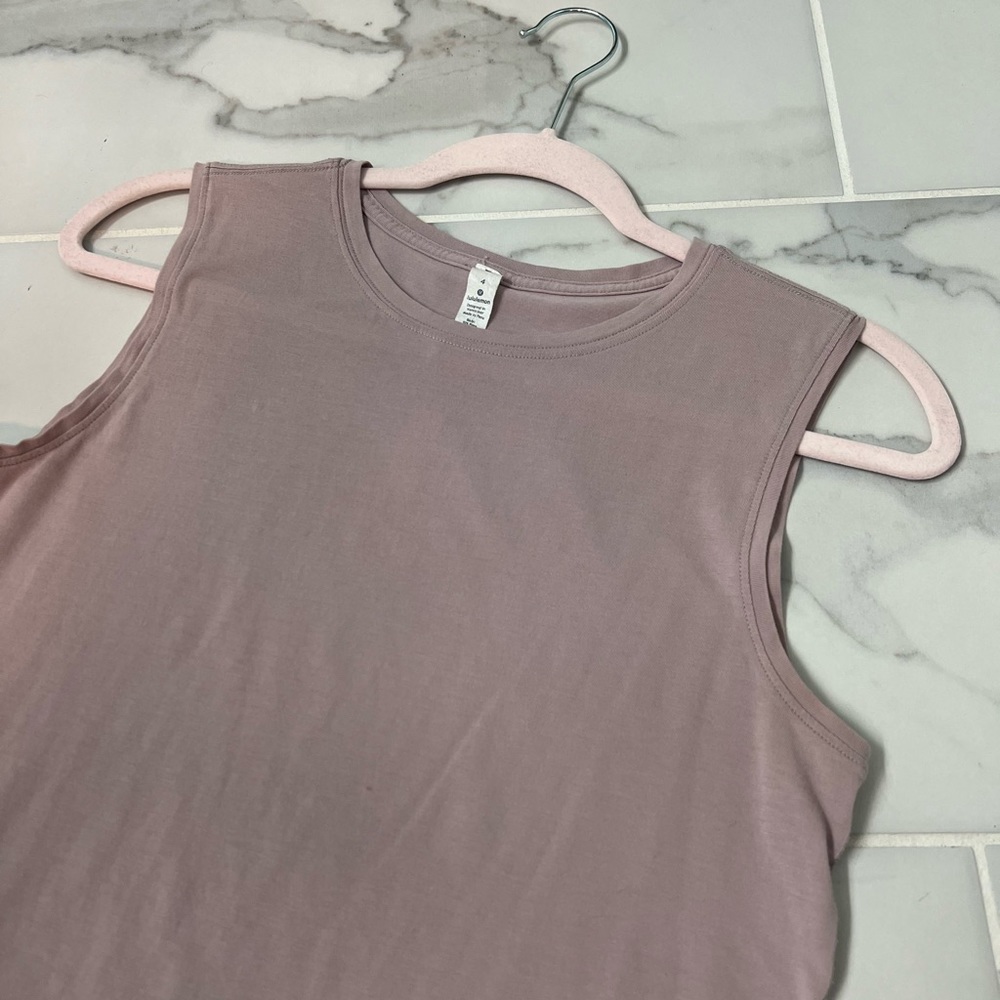 Lululemon Tank - Picture 2 of 6